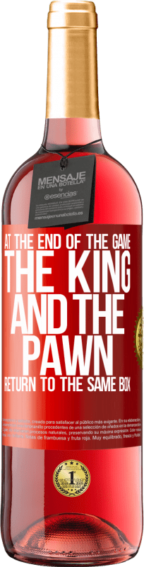 29,95 € 送料無料 | ロゼワイン ROSÉエディション ゲームの終わりに、キングとポーンは同じボックスに戻ります 赤いタグ. カスタマイズ可能なラベル 若いワイン 収穫 2023 Tempranillo