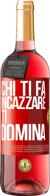 29,95 € Spedizione Gratuita | Vino rosato Edizione ROSÉ Chi ti fa incazzare, ti domina Etichetta Rossa. Etichetta personalizzabile Vino giovane Raccogliere 2024 Tempranillo