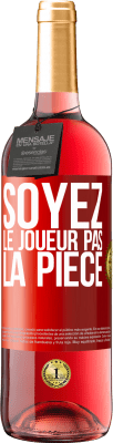 29,95 € Envoi gratuit | Vin rosé Édition ROSÉ Soyez le joueur pas la pièce Étiquette Rouge. Étiquette personnalisable Vin jeune Récolte 2023 Tempranillo