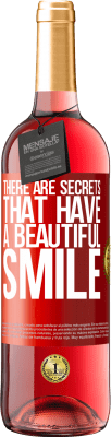 29,95 € 送料無料 | ロゼワイン ROSÉエディション 美しい笑顔の秘密があります 赤いタグ. カスタマイズ可能なラベル 若いワイン 収穫 2023 Tempranillo