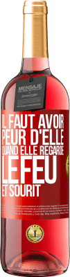 29,95 € Envoi gratuit | Vin rosé Édition ROSÉ Il faut avoir peur d'elle, quand elle regarde le feu et sourit Étiquette Rouge. Étiquette personnalisable Vin jeune Récolte 2024 Tempranillo