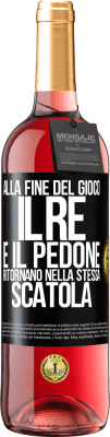 29,95 € Spedizione Gratuita | Vino rosato Edizione ROSÉ Alla fine del gioco, il re e il pedone ritornano nella stessa scatola Etichetta Nera. Etichetta personalizzabile Vino giovane Raccogliere 2023 Tempranillo