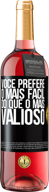 29,95 € Envio grátis | Vinho rosé Edição ROSÉ Você prefere o mais fácil do que o mais valioso Etiqueta Preta. Etiqueta personalizável Vinho jovem Colheita 2024 Tempranillo