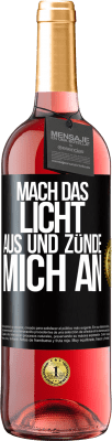 29,95 € Kostenloser Versand | Roséwein ROSÉ Ausgabe Mach das Licht aus und zünde mich an Schwarzes Etikett. Anpassbares Etikett Junger Wein Ernte 2024 Tempranillo