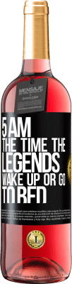 29,95 € Free Shipping | Rosé Wine ROSÉ Edition 5 AM. The time the legends wake up or go to bed Black Label. Customizable label Young wine Harvest 2024 Tempranillo