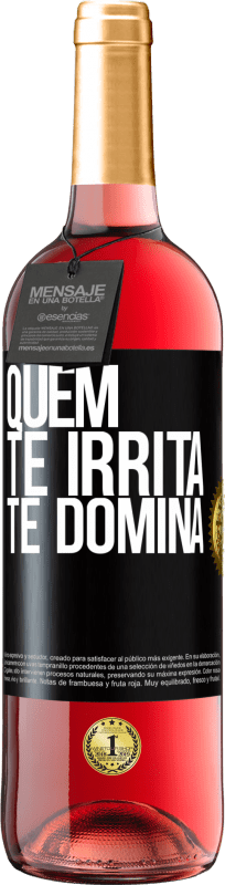 29,95 € Envio grátis | Vinho rosé Edição ROSÉ Quem te irrita, te domina Etiqueta Preta. Etiqueta personalizável Vinho jovem Colheita 2024 Tempranillo