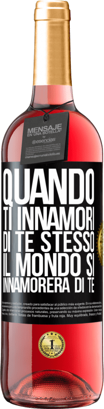 29,95 € Spedizione Gratuita | Vino rosato Edizione ROSÉ Quando ti innamori di te stesso, il mondo si innamorerà di te Etichetta Nera. Etichetta personalizzabile Vino giovane Raccogliere 2024 Tempranillo