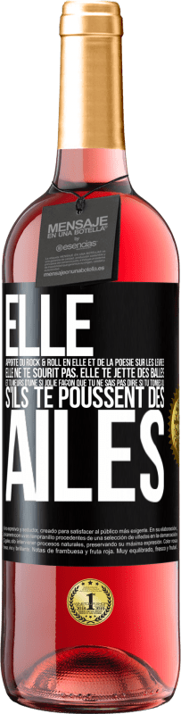 29,95 € Envoi gratuit | Vin rosé Édition ROSÉ Elle apporte du Rock & Roll en elle et de la poésie sur les lèvres. Elle ne te sourit pas, elle te jette des balles et tu meurs Étiquette Noire. Étiquette personnalisable Vin jeune Récolte 2024 Tempranillo