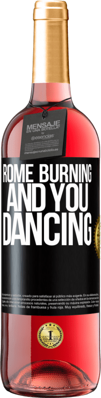 29,95 € 送料無料 | ロゼワイン ROSÉエディション ローマの燃焼とあなたの踊り ブラックラベル. カスタマイズ可能なラベル 若いワイン 収穫 2023 Tempranillo