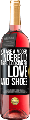 29,95 € 送料無料 | ロゼワイン ROSÉエディション あなたは現代のシンデレラ、愛と靴を探している女の子です ブラックラベル. カスタマイズ可能なラベル 若いワイン 収穫 2025 Tempranillo
