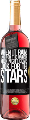 29,95 € Free Shipping | Rosé Wine ROSÉ Edition When it rains, look for the rainbow, when night comes, look for the stars Black Label. Customizable label Young wine Harvest 2025 Tempranillo
