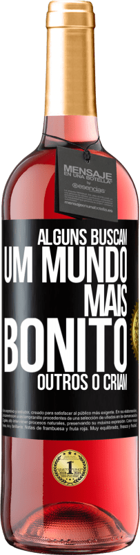 29,95 € Envio grátis | Vinho rosé Edição ROSÉ Alguns buscam um mundo mais bonito, outros o criam Etiqueta Preta. Etiqueta personalizável Vinho jovem Colheita 2024 Tempranillo