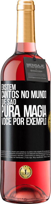 29,95 € Envio grátis | Vinho rosé Edição ROSÉ Existem cantos no mundo que são pura magia. Você por exemplo Etiqueta Preta. Etiqueta personalizável Vinho jovem Colheita 2024 Tempranillo