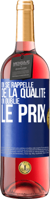 29,95 € Envoi gratuit | Vin rosé Édition ROSÉ On se rappelle de la qualité, on oublie le prix Étiquette Bleue. Étiquette personnalisable Vin jeune Récolte 2024 Tempranillo