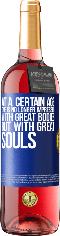 29,95 € Free Shipping | Rosé Wine ROSÉ Edition At a certain age one is no longer impressed with great bodies, but with great souls Blue Label. Customizable label Young wine Harvest 2024 Tempranillo