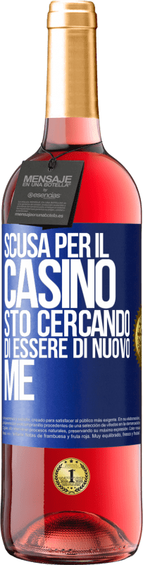 29,95 € Spedizione Gratuita | Vino rosato Edizione ROSÉ Scusa per il casino, sto cercando di essere di nuovo me Etichetta Blu. Etichetta personalizzabile Vino giovane Raccogliere 2024 Tempranillo