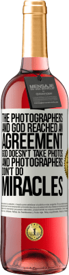 29,95 € 送料無料 | ロゼワイン ROSÉエディション 写真家と神は合意に達しました。神は写真を撮らず、写真家は奇跡をしません ホワイトラベル. カスタマイズ可能なラベル 若いワイン 収穫 2025 Tempranillo
