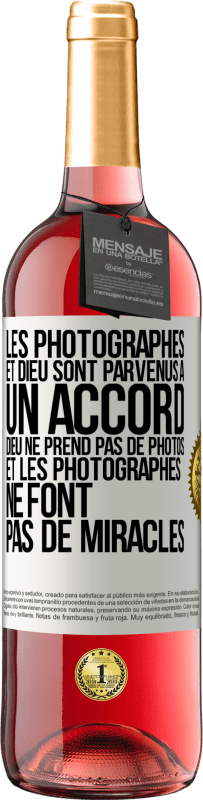 29,95 € Envoi gratuit | Vin rosé Édition ROSÉ Les photographes et Dieu sont parvenus à un accord. Dieu ne prend pas de photos et les photographes ne font pas de miracles Étiquette Blanche. Étiquette personnalisable Vin jeune Récolte 2024 Tempranillo