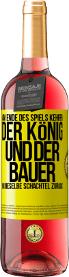 29,95 € Kostenloser Versand | Roséwein ROSÉ Ausgabe Am Ende des Spiels kehren der König und der Bauer in dieselbe Schachtel zurück Gelbes Etikett. Anpassbares Etikett Junger Wein Ernte 2024 Tempranillo