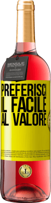 29,95 € Spedizione Gratuita | Vino rosato Edizione ROSÉ Preferisci il facile al valore Etichetta Gialla. Etichetta personalizzabile Vino giovane Raccogliere 2025 Tempranillo