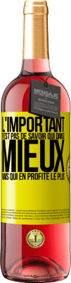 29,95 € Envoi gratuit | Vin rosé Édition ROSÉ L'important n'est pas de savoir qui danse mieux, mais qui en profite le plus Étiquette Jaune. Étiquette personnalisable Vin jeune Récolte 2025 Tempranillo