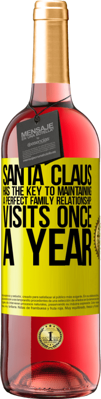 29,95 € 免费送货 | 桃红葡萄酒 ROSÉ版 圣诞老人拥有维持完美家庭关系的关键：每年探访一次 黄色标签. 可自定义的标签 青年酒 收成 2023 Tempranillo