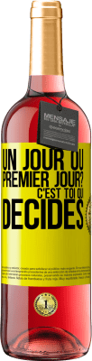 29,95 € Envoi gratuit | Vin rosé Édition ROSÉ Un jour ou premier jour? C'est toi qui décides Étiquette Jaune. Étiquette personnalisable Vin jeune Récolte 2024 Tempranillo