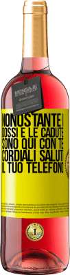 29,95 € Spedizione Gratuita | Vino rosato Edizione ROSÉ Nonostante i dossi e le cadute, sono qui con te. Cordiali saluti, il tuo telefono Etichetta Gialla. Etichetta personalizzabile Vino giovane Raccogliere 2023 Tempranillo