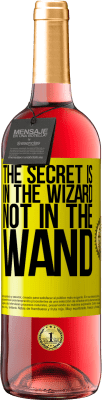 29,95 € Free Shipping | Rosé Wine ROSÉ Edition The secret is in the wizard, not in the wand Yellow Label. Customizable label Young wine Harvest 2023 Tempranillo