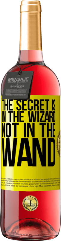 29,95 € Free Shipping | Rosé Wine ROSÉ Edition The secret is in the wizard, not in the wand Yellow Label. Customizable label Young wine Harvest 2024 Tempranillo