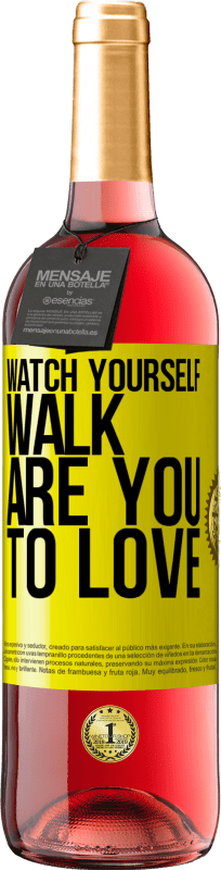 29,95 € Free Shipping | Rosé Wine ROSÉ Edition Watch yourself walk. Are you to love Yellow Label. Customizable label Young wine Harvest 2022 Tempranillo