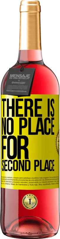 29,95 € 免费送货 | 桃红葡萄酒 ROSÉ版 没有第二名 黄色标签. 可自定义的标签 青年酒 收成 2025 Tempranillo