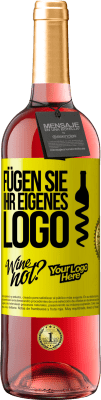 29,95 € Kostenloser Versand | Roséwein ROSÉ Ausgabe Füge dein eigenes Logo hinzu Gelbes Etikett. Anpassbares Etikett Junger Wein Ernte 2023 Tempranillo
