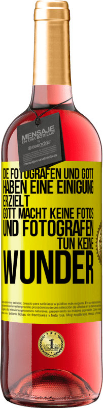 29,95 € Kostenloser Versand | Roséwein ROSÉ Ausgabe Die Fotografen und Gott haben eine Einigung erzielt. Gott macht keine Fotos und Fotografen tun keine Wunder Gelbes Etikett. Anpassbares Etikett Junger Wein Ernte 2024 Tempranillo