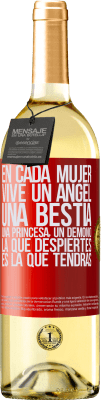 29,95 € Envío gratis | Vino Blanco Edición WHITE En cada mujer vive un ángel, una bestia, una princesa, un demonio. La que despiertes es la que tendrás Etiqueta Roja. Etiqueta personalizable Vino joven Cosecha 2023 Verdejo