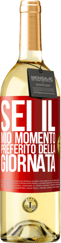 29,95 € Spedizione Gratuita | Vino bianco Edizione WHITE Sei il mio momento preferito della giornata Etichetta Rossa. Etichetta personalizzabile Vino giovane Raccogliere 2024 Verdejo