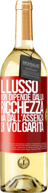 29,95 € Spedizione Gratuita | Vino bianco Edizione WHITE Il lusso non dipende dalla ricchezza, ma dall'assenza di volgarità Etichetta Rossa. Etichetta personalizzabile Vino giovane Raccogliere 2024 Verdejo