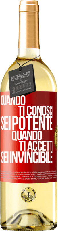 29,95 € Spedizione Gratuita | Vino bianco Edizione WHITE Quando ti conosci, sei potente. Quando ti accetti, sei invincibile Etichetta Rossa. Etichetta personalizzabile Vino giovane Raccogliere 2024 Verdejo