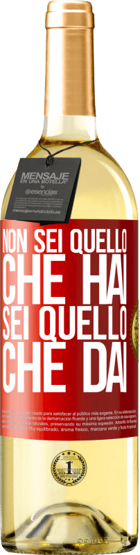 29,95 € Spedizione Gratuita | Vino bianco Edizione WHITE Non sei quello che hai. Sei quello che dai Etichetta Rossa. Etichetta personalizzabile Vino giovane Raccogliere 2024 Verdejo