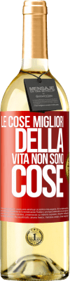 29,95 € Spedizione Gratuita | Vino bianco Edizione WHITE Le cose migliori della vita non sono cose Etichetta Rossa. Etichetta personalizzabile Vino giovane Raccogliere 2024 Verdejo