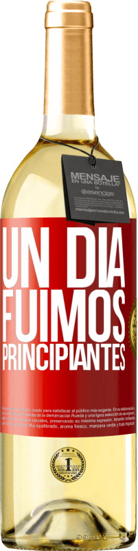 29,95 € Envío gratis | Vino Blanco Edición WHITE Un día fuimos principiantes Etiqueta Roja. Etiqueta personalizable Vino joven Cosecha 2023 Verdejo