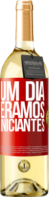 29,95 € Envio grátis | Vinho branco Edição WHITE Um dia éramos iniciantes Etiqueta Vermelha. Etiqueta personalizável Vinho jovem Colheita 2023 Verdejo