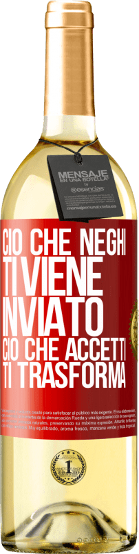 29,95 € Spedizione Gratuita | Vino bianco Edizione WHITE Ciò che neghi ti viene inviato. Ciò che accetti ti trasforma Etichetta Rossa. Etichetta personalizzabile Vino giovane Raccogliere 2024 Verdejo