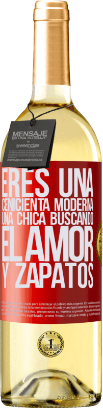 29,95 € Envío gratis | Vino Blanco Edición WHITE Eres una cenicienta moderna, una chica buscando el amor y zapatos Etiqueta Roja. Etiqueta personalizable Vino joven Cosecha 2024 Verdejo