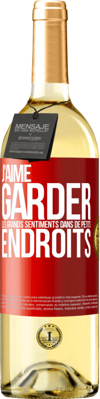 29,95 € Envoi gratuit | Vin blanc Édition WHITE J'aime garder les grands sentiments dans de petits endroits Étiquette Rouge. Étiquette personnalisable Vin jeune Récolte 2024 Verdejo