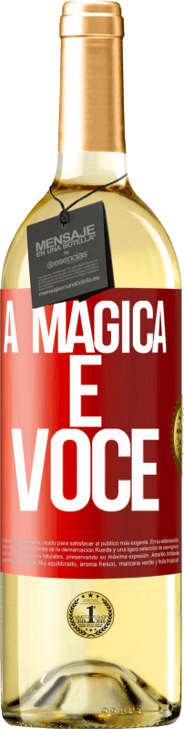 29,95 € Envio grátis | Vinho branco Edição WHITE A mágica é você Etiqueta Vermelha. Etiqueta personalizável Vinho jovem Colheita 2023 Verdejo
