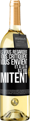 29,95 € Envoi gratuit | Vin blanc Édition WHITE Ils vous regardent, vous critiquent vous envient... et à la fin ils vous imitent Étiquette Noire. Étiquette personnalisable Vin jeune Récolte 2024 Verdejo