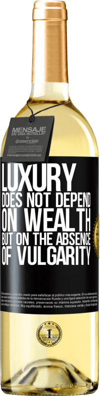 29,95 € 送料無料 | 白ワイン WHITEエディション 贅沢は富に依存するのではなく、下品さの欠如に依存する ブラックラベル. カスタマイズ可能なラベル 若いワイン 収穫 2023 Verdejo