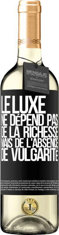 29,95 € Envoi gratuit | Vin blanc Édition WHITE Le luxe ne dépend pas de la richesse, mais de l'absence de vulgarité Étiquette Noire. Étiquette personnalisable Vin jeune Récolte 2023 Verdejo