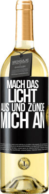29,95 € Kostenloser Versand | Weißwein WHITE Ausgabe Mach das Licht aus und zünde mich an Schwarzes Etikett. Anpassbares Etikett Junger Wein Ernte 2024 Verdejo